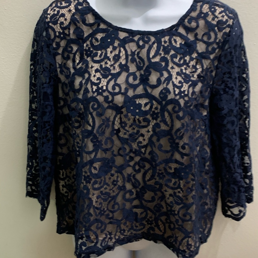 HM lace like navy blouse